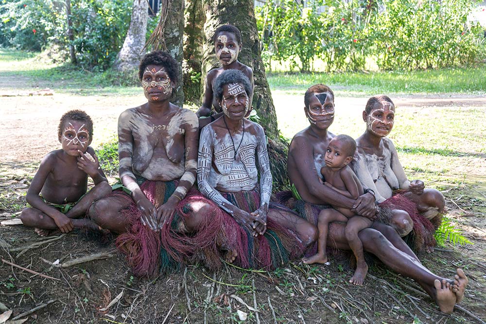 Villagers from the Yokoim tribe at Kundiman Village.