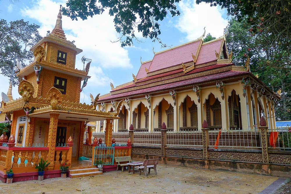 The Khmer Wat Pothisomron between Can Tho and Chau Doc.