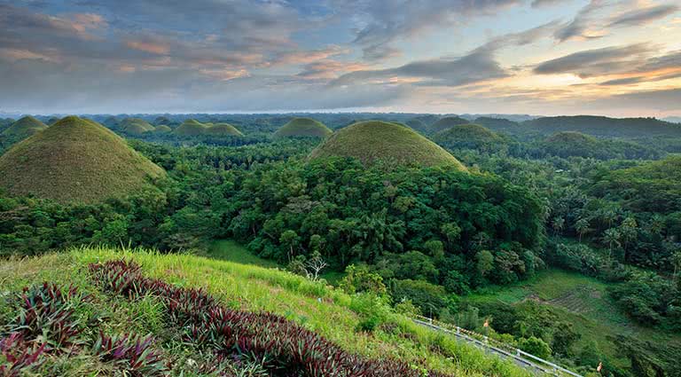 Heritage and Islands | Luxury Philippines Itinerary | Remote Lands