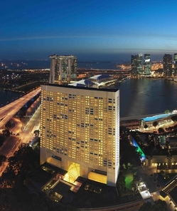 Ritz Carlton Millenia Singapore