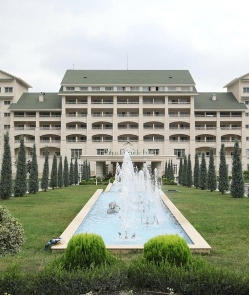 Qafqaz Riverside Hotel