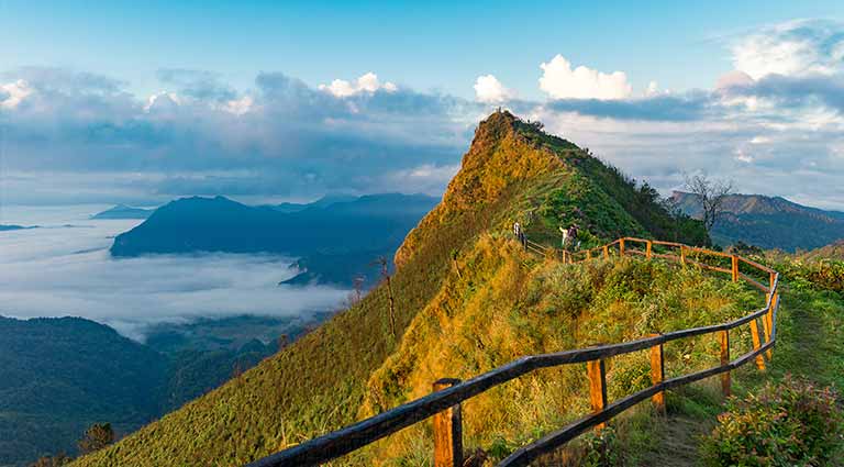 Chiang Rai Retreats: Peace and Well-being in the Mountains | Luxury ...