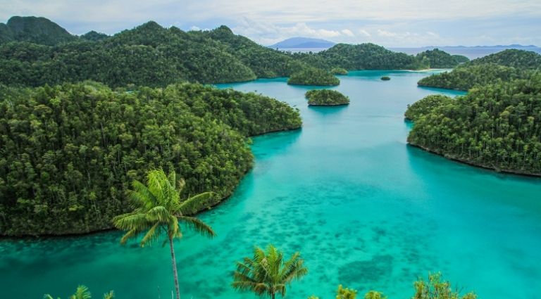 Cruising Indonesia with Aman | Luxury Indonesia Itinerary | Remote Lands