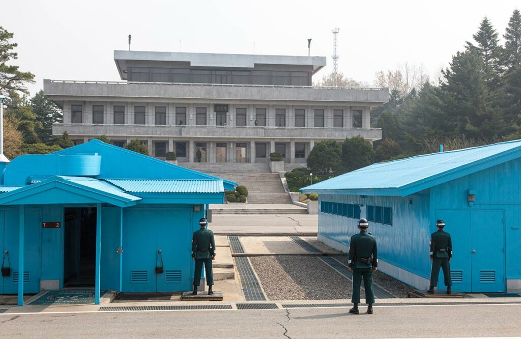 Parallel Lines, Diverging Lives: Revisiting Korea's DMZ - Travelogues ...