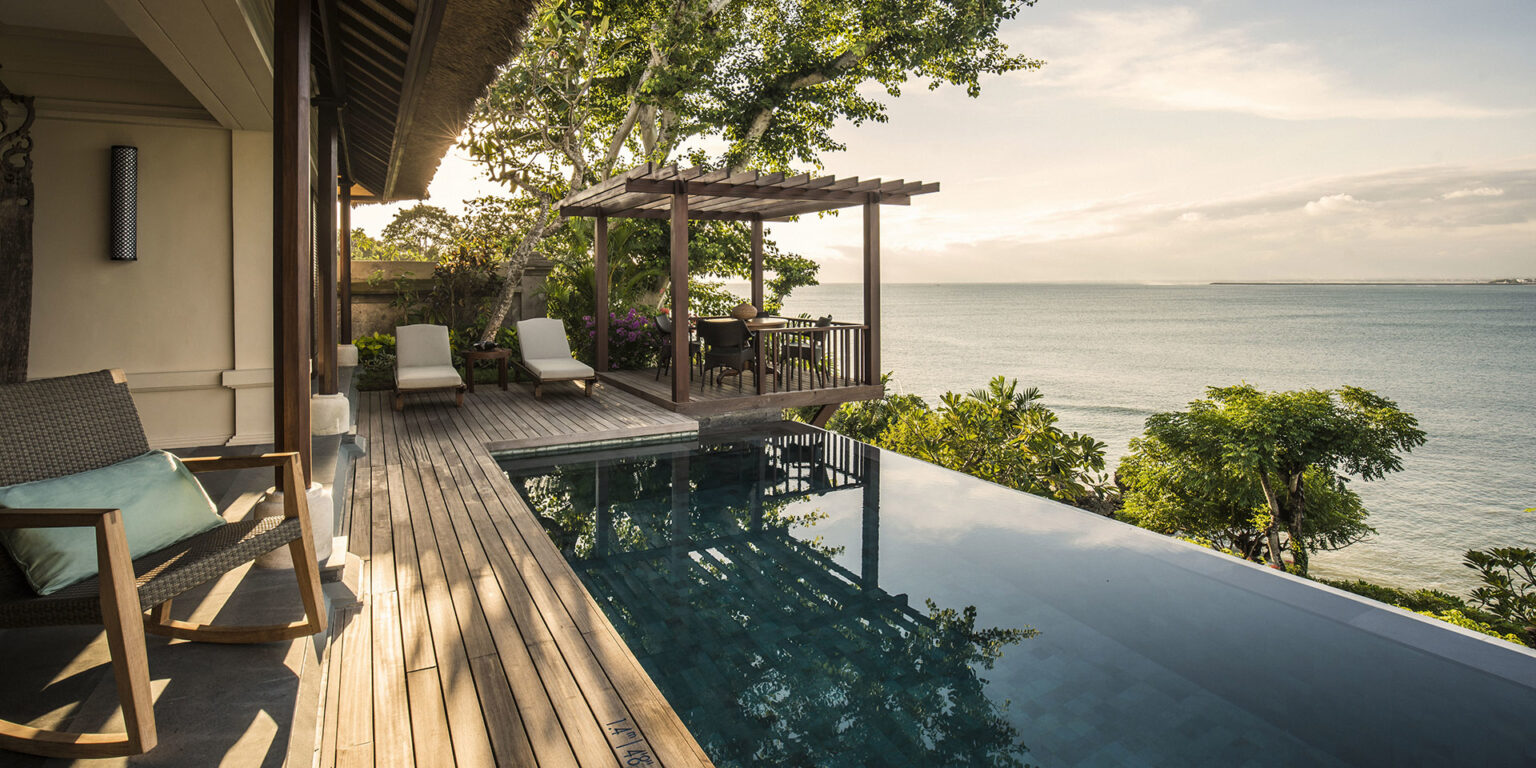 5 Can’t-Miss Luxurious Bali Beach Resorts - Travelogues from Remote Lands