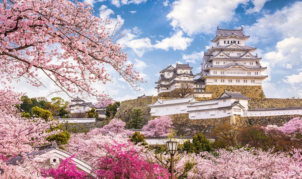 Magic and Ghosts: A Short, Odd History of Himeji Castle - Travelogues