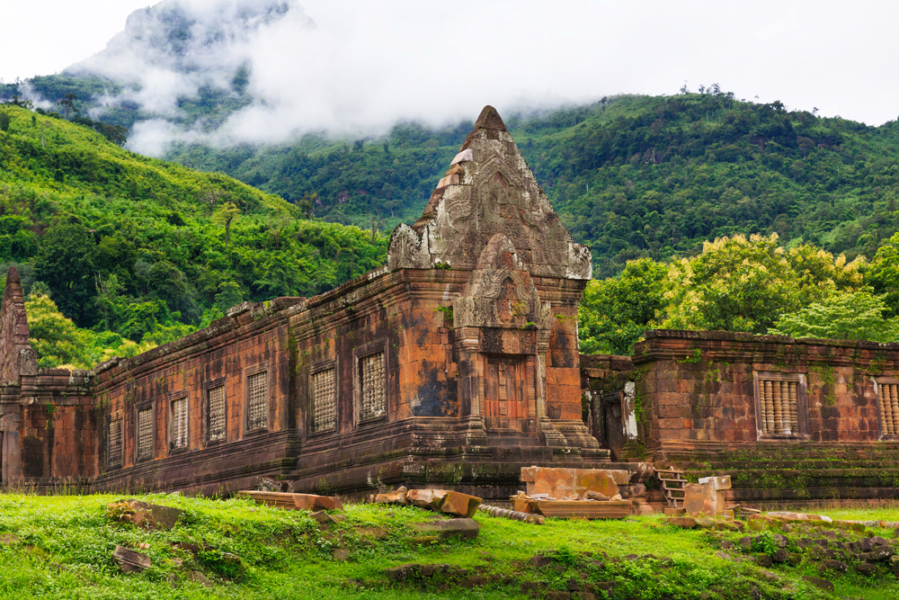 Glittering Gold and Ancient Stones - Architecture in Laos - Travelogues ...